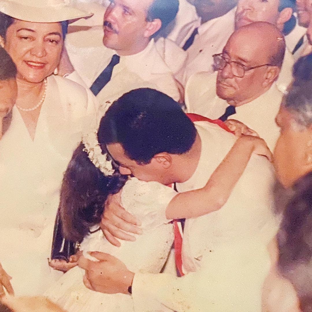 A Work Friendship Evolves Into Love - The New York Times, image size:1080x1080